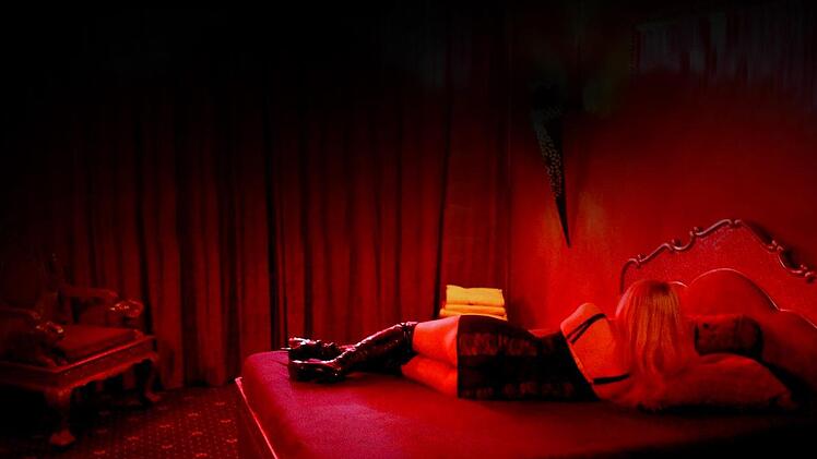Ein Freier hat in einem Bordell an der Frauentormauer in Nürnberg eine Prostituierte ausgeraubt. Allerdings hinterließ er DNA-Spuren. Symbolfoto: Oliver Berg dpa/lnw