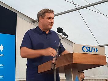 Ebensfeld: Söder spricht im Bierzelt über seine Kindheit - "mein Vater war nicht so empathisch"