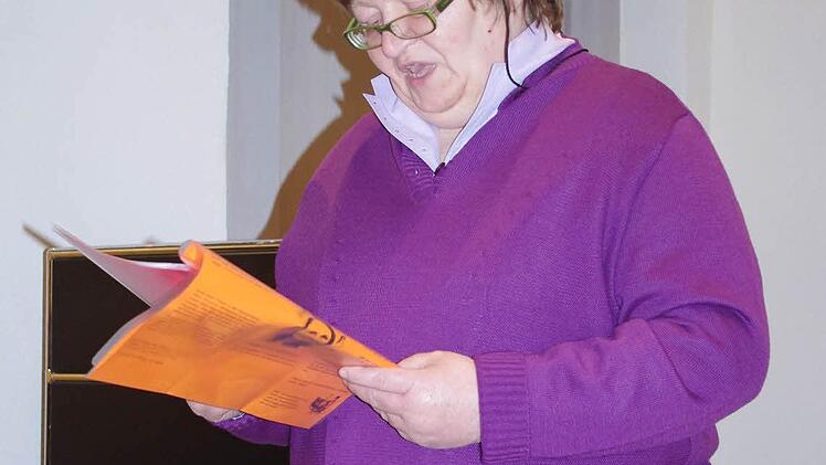 Carol Jakob stellte Elisabeth Bach vor.