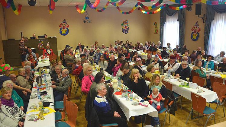 Volles Haus bei der Seniorensitzung der Fidelia Reiterswiesen. Foto: Peter Rauch