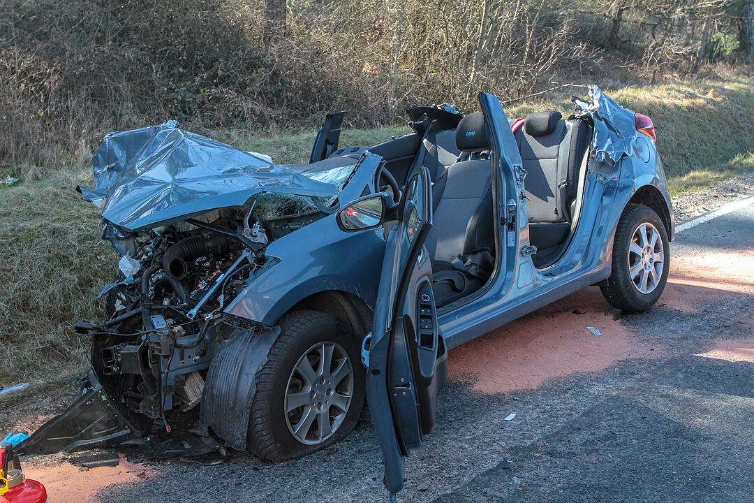 Mittelfranken: Mehrere Verletzte nach Frontalcrash