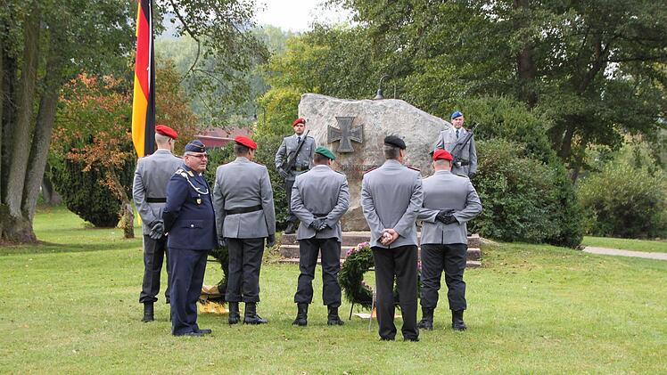 Feierliche Zeremonie zum 40-jährigen Bestehen der Reservistenkameradschaft Bad Brückenau Foto: Ulrike Müller