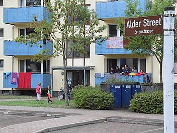 Bis zu zehn Millionen Euro werden investiert: Der Freistaat baut die US-Kaserne zur Großunterkunft aus.  Foto: Rinklef