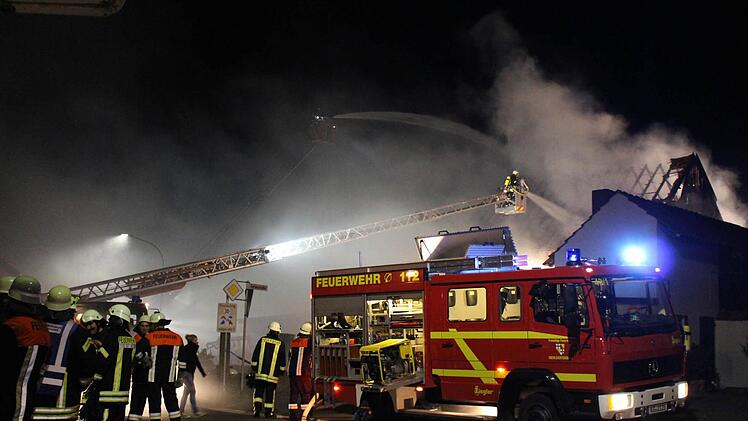Brand in Oberleichtersbach. Foto: Sebastian Schmitt-Mathea