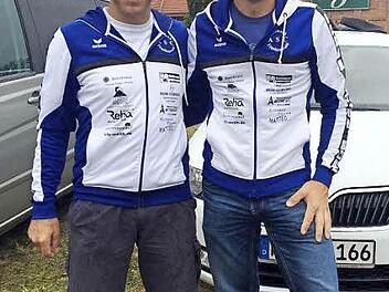 Martin D&uuml;mlein (links) und Enrico Hoppe vertraten den ASC Kronach-Frankenwald beim Triathlon in Nordhausen. Foto: privat