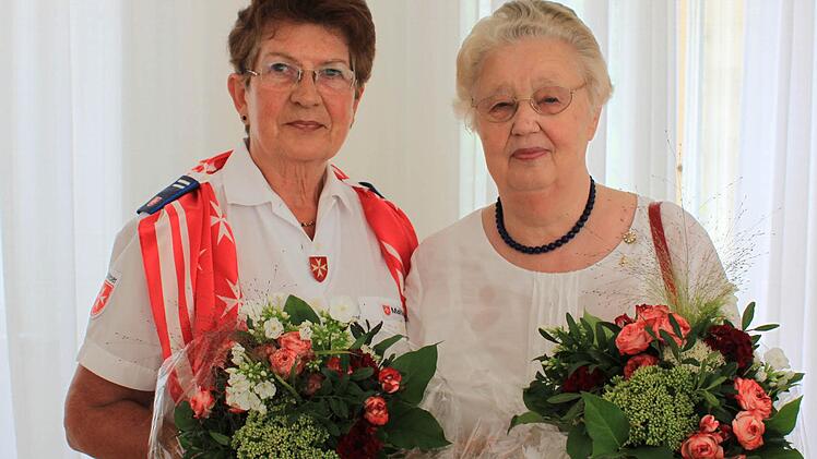Anita Meisel, stellvertretend für Rita Nüßlein, und Sieglinde Kudlich. Foto: Laura Köhler