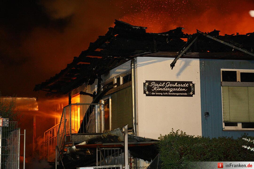 Großbrand zerstört Kindergarten in Kulmbach