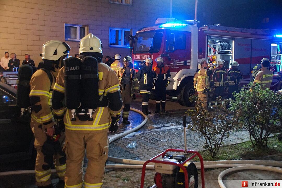 Neun Verletzte bei Brand in Asylunterkunft