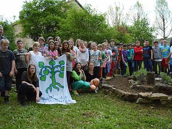 Ein Naturerlebnistag an den Waizenbacher Teichen ist die Belohnung für die Hammelburger Mittelschüler, die bei der Spendensammlung für Projekte des Bund Naturschutz (BN) besonders eifrig und erfolgreich waren.  Foto: Elisabeth Assmann