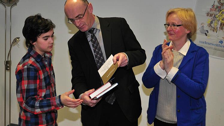 Peter Weisheit aus Hofheim, hat den Kreisentscheid im 56. Vorlesewettbewerb des Deutschen Buchhandels gewonnen.