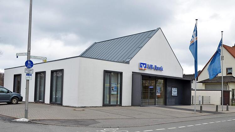 Die Filiale der VR-Bank Coburg in Wildenheid wird geschlossen. Das Gebäude könnte danach Wohnhaus werden. Foto: Rainer Lutz