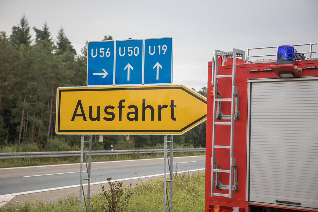 Rednitzhembach: 20-Jähriger stirbt bei Autounfall