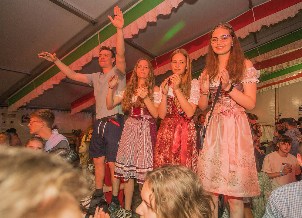 Die Cover- und Partyband "Tasty 7" spielten am Samstag.