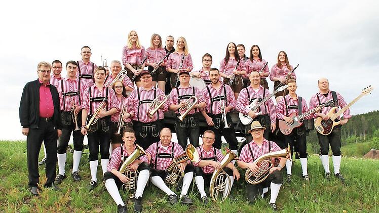 Die Wickendorfer Musikanten verwandeln am Samstag den neuen Festplatz in eine Partymeile. Foto: privat