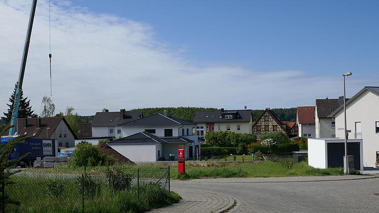 Die letzte Freifläche im Neubaugebiet soll zum Kinderspielplatz werden. Foto: Hans Kurz