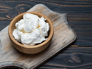 Sahne, Schmand, Creme fraiche, Milchprodukte