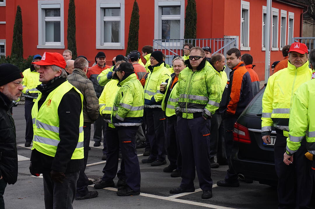 Warnstreik IG Metall in Kitzingen