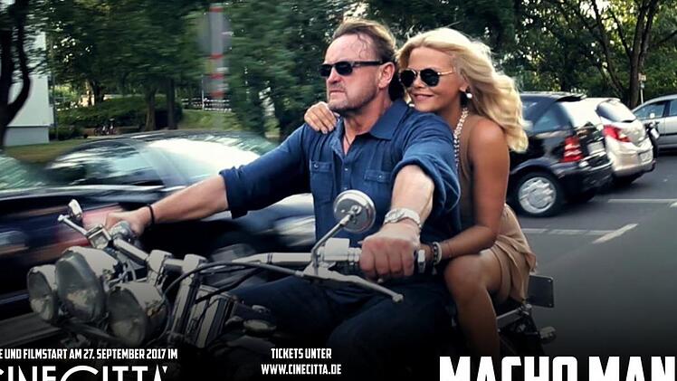 Nach über 30 Jahren feiert der fränkische Kultfilm im Kino seine Fortsetzung. Peter Althof hat in "Macho Man 2" die alten Leinwandhelden wieder vereint. Mamafilm.