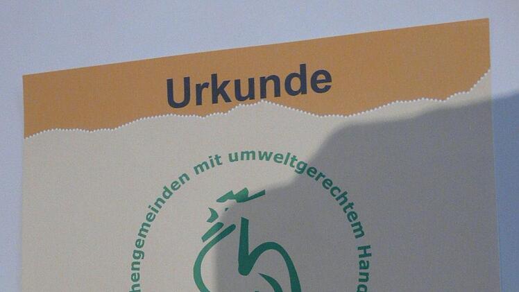Das Zertifikat  Foto: Paul Pöhlmann