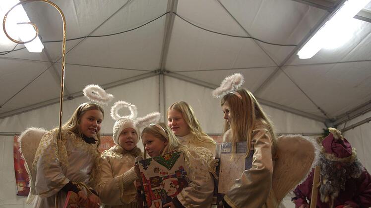 Impressionen vom Seßlacher Adventsmarkt.