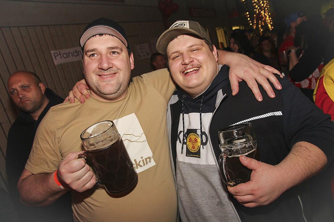Faschingsparty vom Feinsten in der Stadthalle Stadtsteinach.
