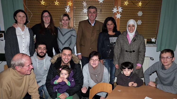 Ohne den Asylhelferkreis wäre die Integration der vielen Bürgerkriegsflüchtlinge in der Gemeinde Neuenmarkt nicht gelungen. Foto: Werner Reißaus