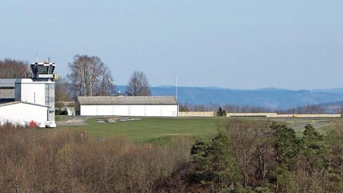 Der Flugplatz auf der Brandensteinsebene - rund 500 Meter ist die Start- und Landebahn von der geplanten neuen Wohnbebauung zwischen der Löbelsteiner Straße und der Straße Am Eichholz entfernt.  Foto: Jochen Berger