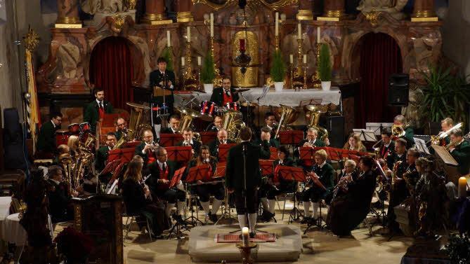 Weihnachtskonzert der Jugendblaskapelle Großwenkheim. Foto: Anton Then
