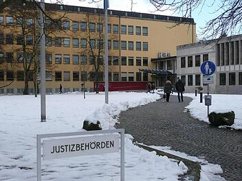 Am Landgericht Coburg wurde der Prozess gegen den 39-Jährigen fortgesetzt, der im März 2013 in Schönbrunn seine Lebensgefährtin getötet hatte, die Trennung wollte.