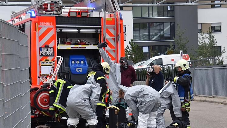 Am Freitagmittag ist es in Zirndorf zu einem großen Feuerwehreinsatz gekommen. Foto: Maurer/News5