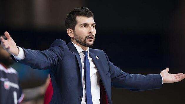 Hat mit seiner Mannschaft in den n&auml;chsten Tagen einiges aufzuarbeiten: Bambergs neuer Cheftrainer Federico Perego Foto: championsleague.basketball