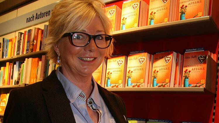Ihre Heimatkrimis sind  Bestseller: Autorin Rita Falk las in der Buchhandlung Hübscher. Foto: Sonja Adam