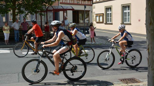 BR-Radltour macht Halt in Münnerstadt Foto: Björn Hein