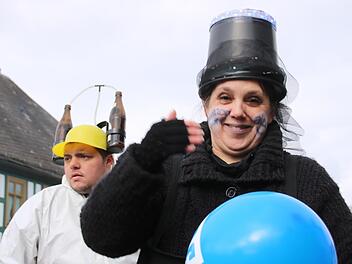 Als Alexa präsentierte sich Büttenrednerin Marianne Dinkel beim Uetzinger Fasching 2018.Matthias Einwag