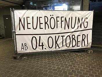 Erlangen: Neue "Brezen Kolb"-Filiale am Hauptbahnhof &uuml;berrascht mit Angebot - Butterbreze f&uuml;r 10 Cent