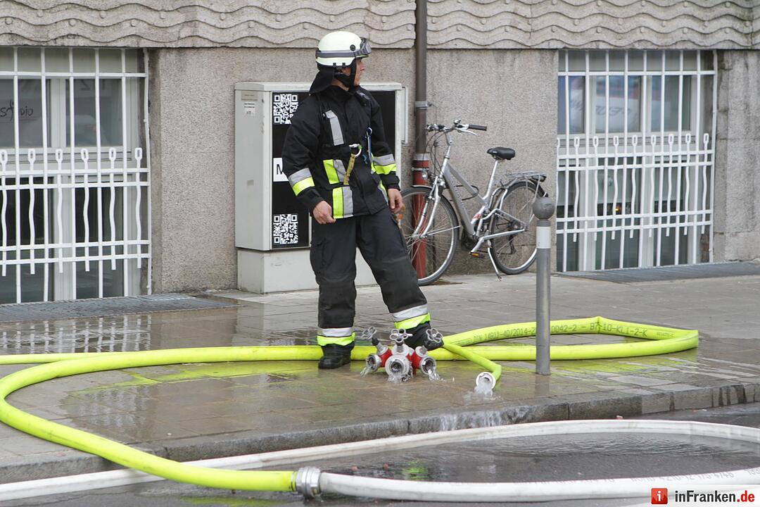 Feuerwehreinsatz nach Blitzeinschlag in Nürnberg