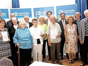 Die geehrten Gründungsmitglieder mit den Vertretern der Lebenshilfe