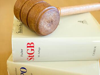 Gericht glaubt dem Angeklagten und stellt ein Berufsverfahren ohne Auflagen ein.Foto: Friso Gentsch, dpa