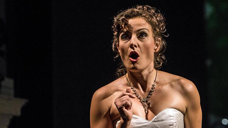 Impressionen vom Gala-Abend des Coburger Theaterfestes: Anna GütterFoto: Jochen Berger