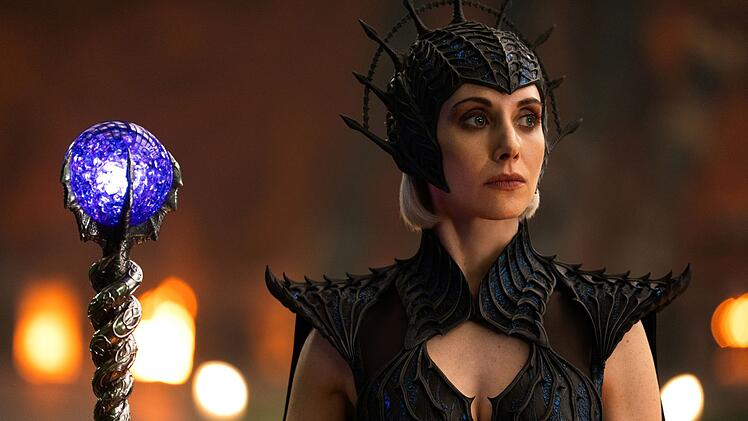 Eine wichtige Figur aus der zweiten Reihe, in "Masters of the Universe" erstklassig besetzt: Alison Brie ("GLOW", "Mad Men") spielt Evil-Lyn, eine b&ouml;se Zauberin und enge Vertraute von Skeletor.