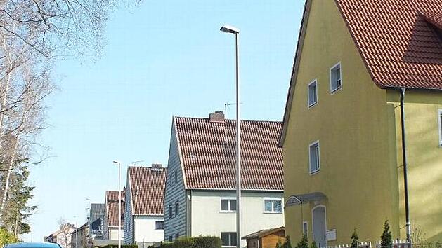 Die Mieter der Bertholdsiedlung (heutige Hans-Sachs-Stra&szlig;e) waren von den Amerikanern aus ihren H&auml;usern vertrieben worden. Fotos: Manfred Welker