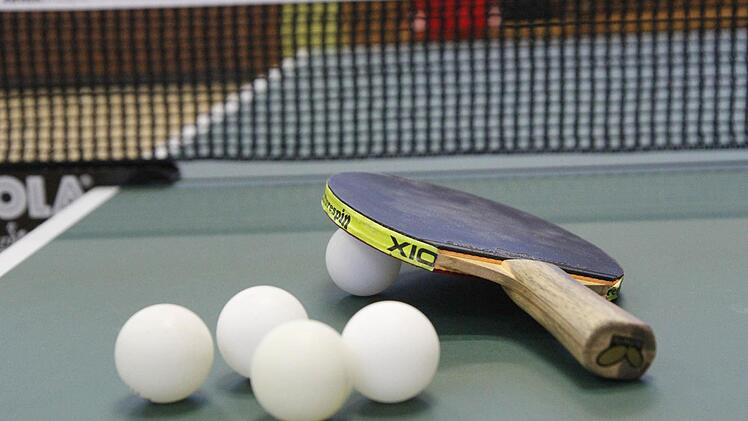 Obwohl die Tischtennisspieler gerade eine kurze Weihnachtspause einlegen, bewegt sich im Kreis Forchheim einiges. Im Gespräch ist eine Reform der Einteilung der Bezirke.  Foto: Daniel Ruppert