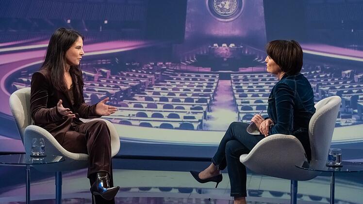 Am Dienstagabend hatte Sandra Maischberger (rechts) Annalena Baerbock, die Pr&auml;sidentin der UN-Vollversammlung,  zu Gast.