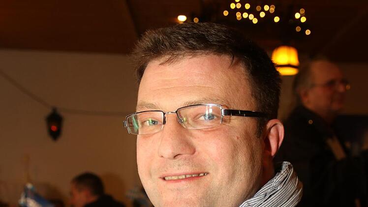 Wolfgang Rebhan aus  Neustadt: "Ich bin kein Mitglied der CSU.  Es war eine sehr gediegene Veranstaltung. Gauweiler hat sehr gut gesprochen, es sind keine großen Emotionen erzeugt wurden. Inhaltlich kann den Ausführungen zu weiten Teilen zu stimmen. Die Mitgliederbefragung  ist ein demokratisches Mittel, dabei kann man auch von Stimmungen abhängig sein.  Technisch ist es kein Problem mehr." Foto: Michael Stelzner