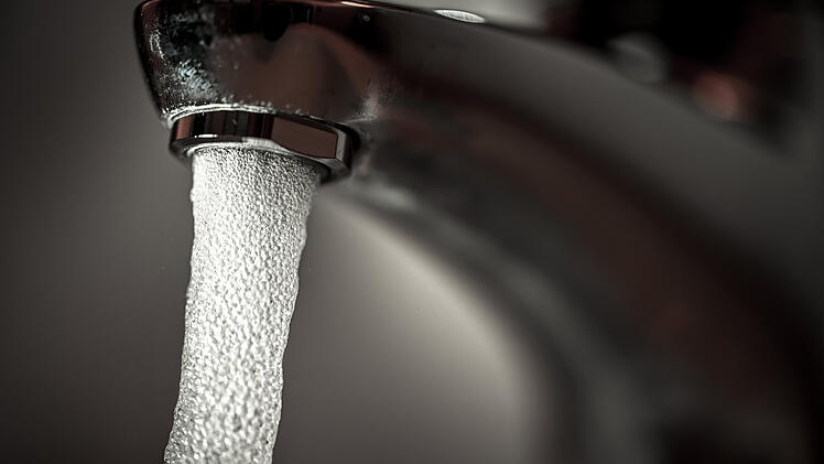 Unterfranken stark von Trockenheit betroffen - jetzt soll Wasser gespart werden