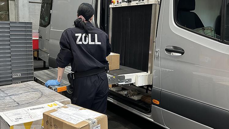 Zoll aus Selb stoppt per Post verschickte Drogensendungen auf dem Weg nach Tschechien