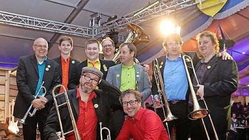 Die BlechBRASSERS sorgen am Samstag, 4. Oktober, für Blasmusik mit Spaßfaktor beim Partyabend.