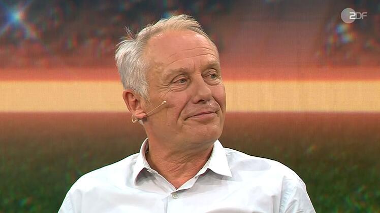 Seine Pause vom Fu&szlig;ball nutzte Christian Streich im Buchklub und beim Reparieren von Fahrr&auml;dern.
