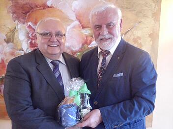 Siegfried Erhard (links) mit Erzählcafé-Moderator Eugen Albert