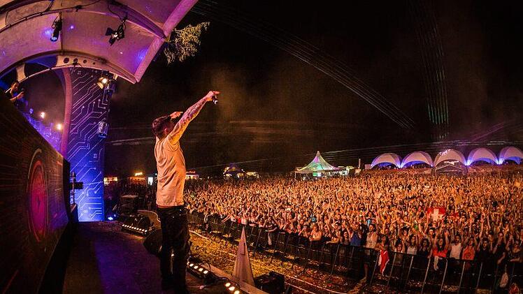 Insgesamt rund  150 DJs und Live Acts stehen auf dem Programm. Foto: Open Beatz/Philipp Kratzer